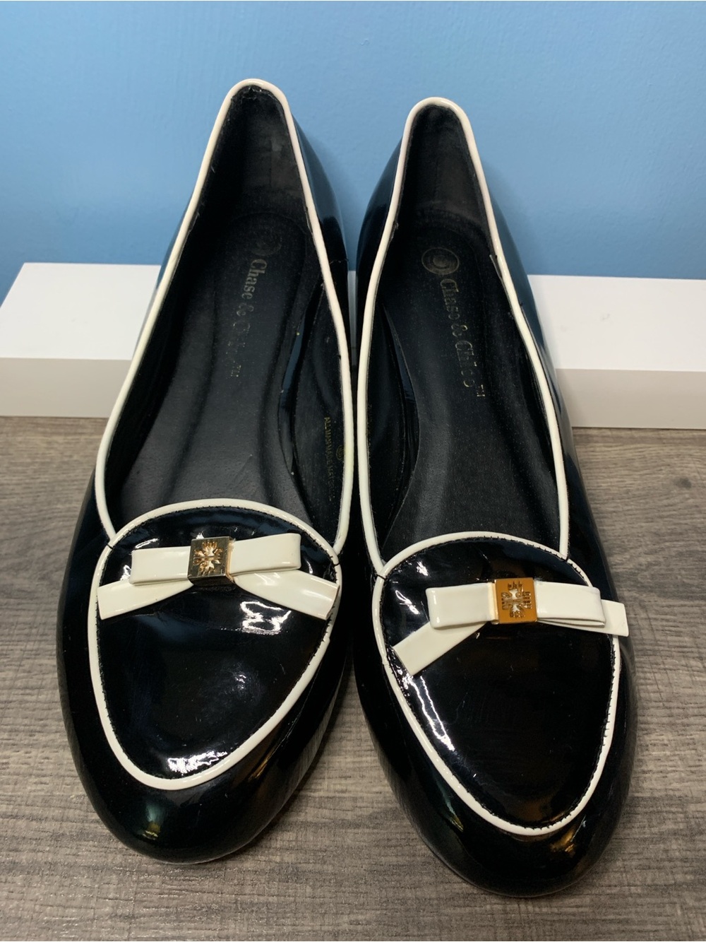 Chase + Chloe Black Patent Flats with White Trim and Bow